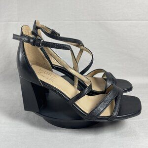 Naturalizer Tiff WOmen's Black Leather Block Heel Ankle Strap Sandal Size 5